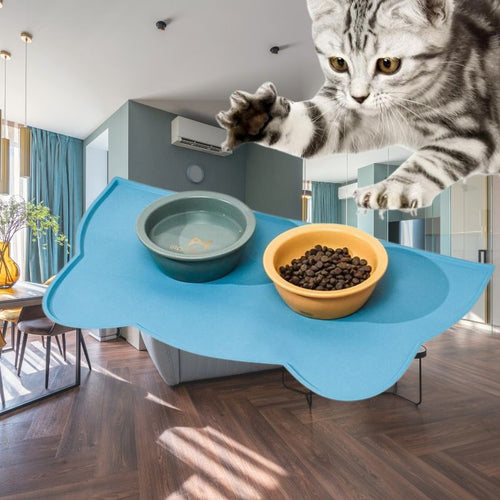 Tapis-litiere-chat-bleu-salon
